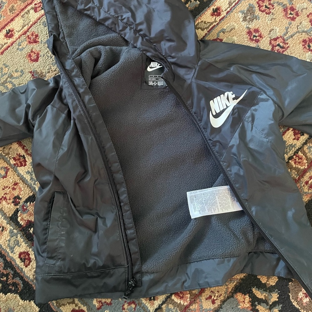 Nike Light Weight Fleece Lined Jacket size 4-5